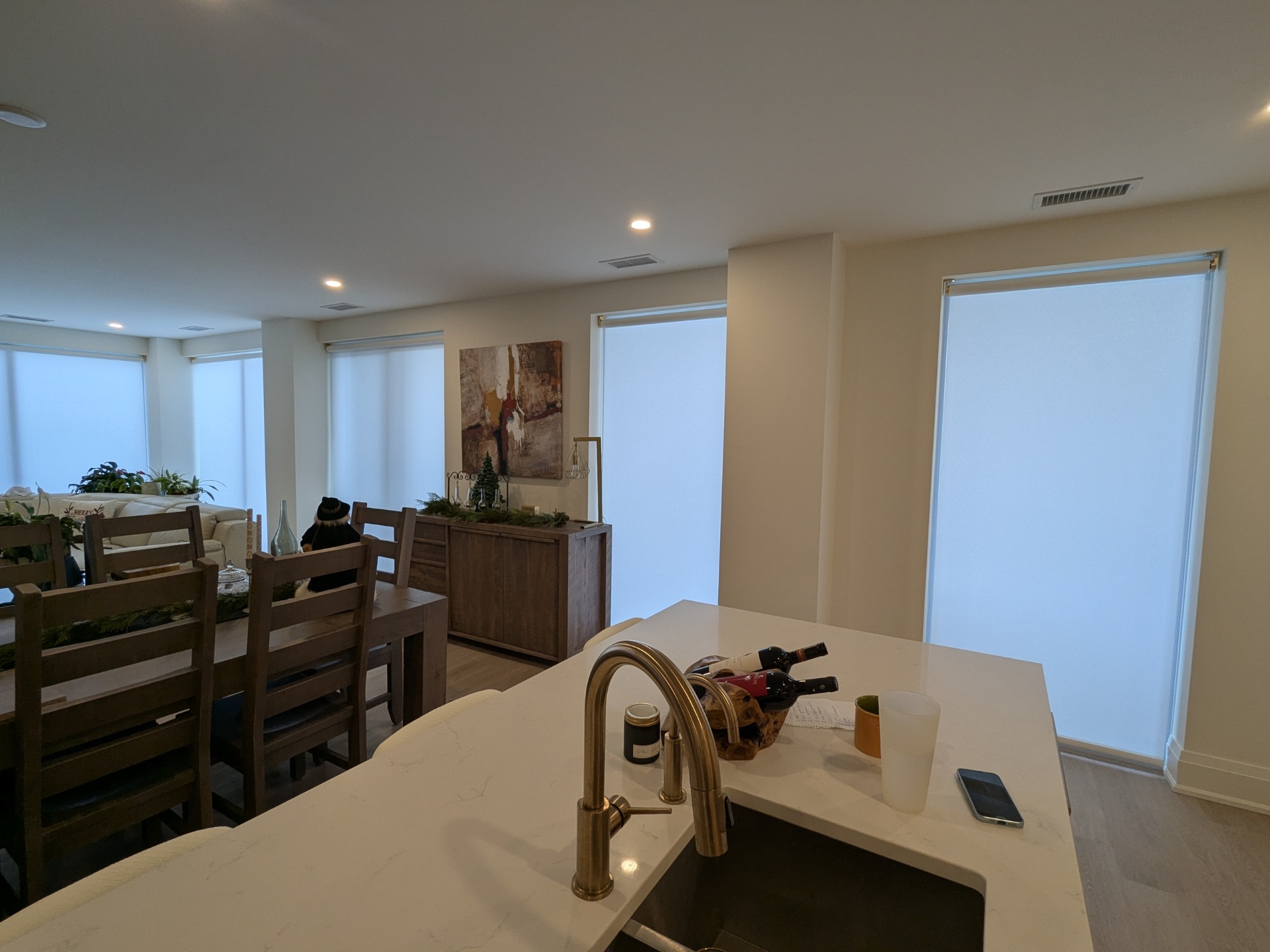 Modern Blue Mountains condo interior with Lutron motorized shades